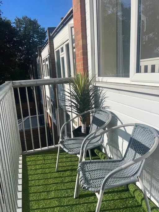 2 Bedroom Apartment With Balcony Oxford Exterior foto