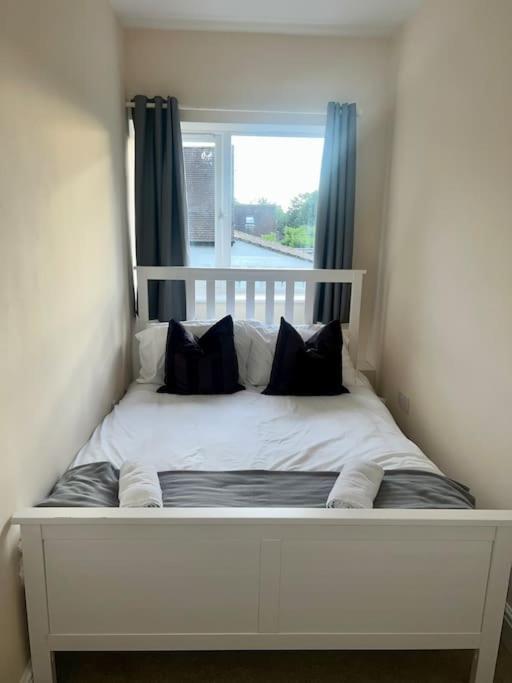 2 Bedroom Apartment With Balcony Oxford Exterior foto